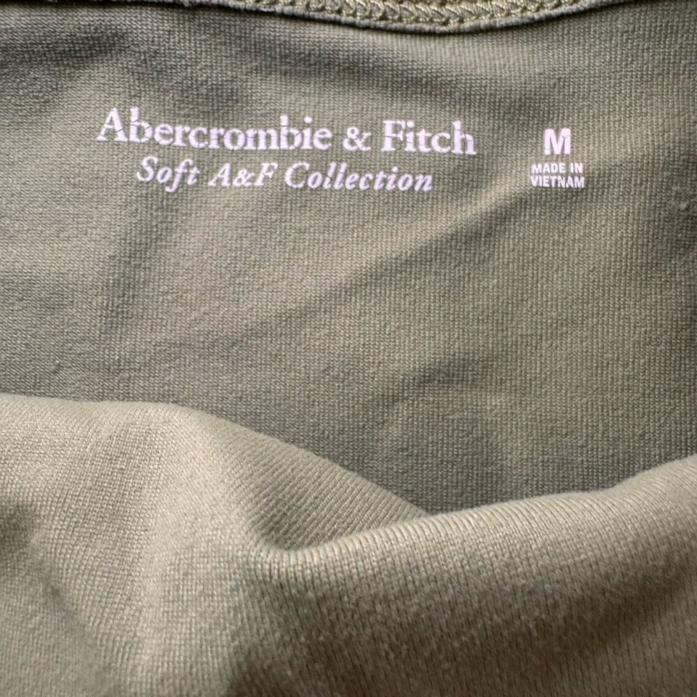 Abercrombie & Fitch Green Fitted Crop Tank Top Size Medium Soft Collection - Picture 4 of 5